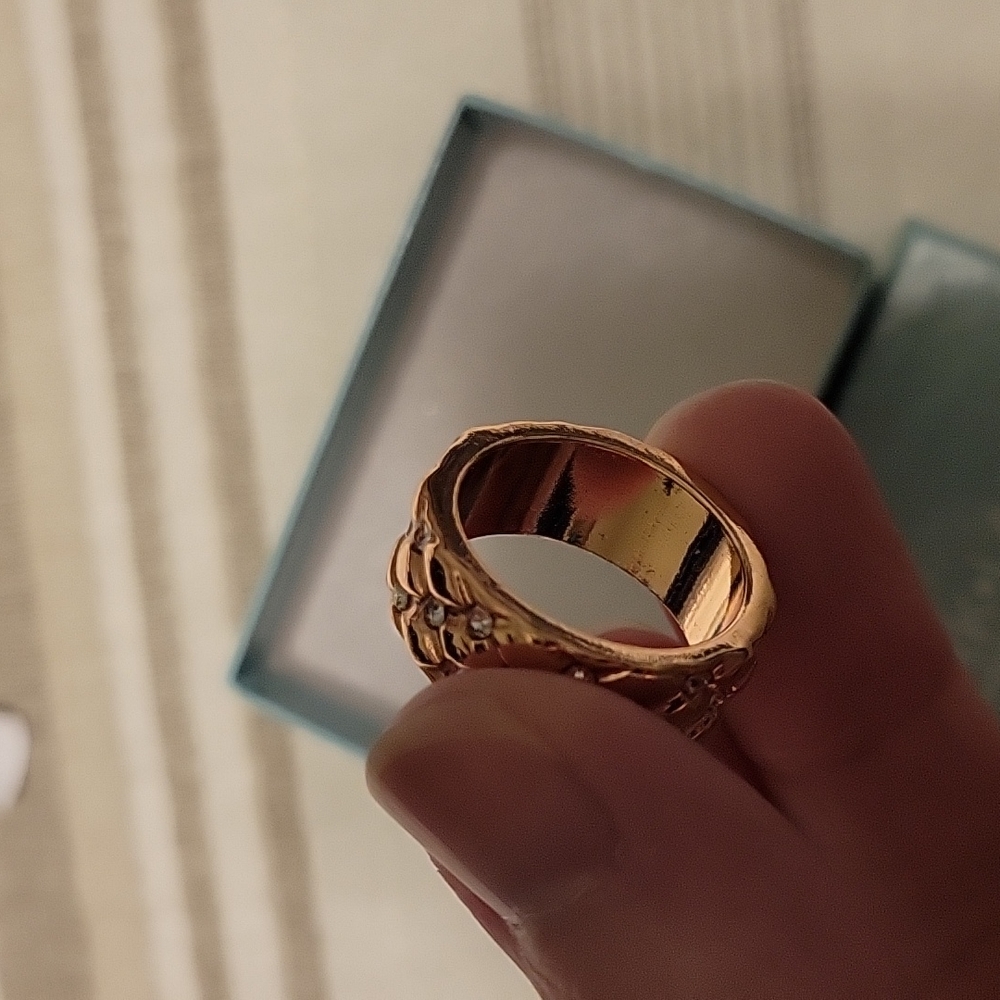 Stunning Park Lane Rose gold ring - Picture 4 of 9